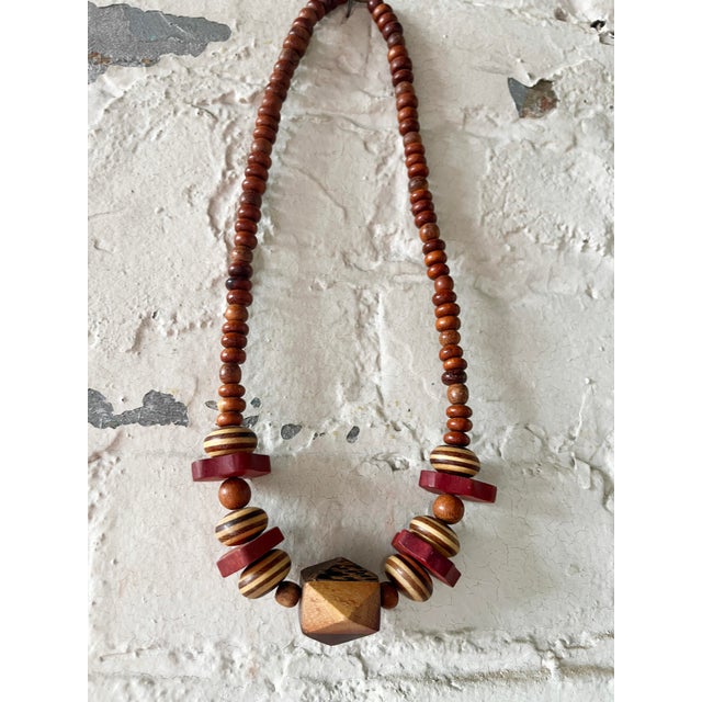 1970s Vintage Mid-Century Modern Chunky Wooden Boho Necklace For Sale - Image 4 of 8