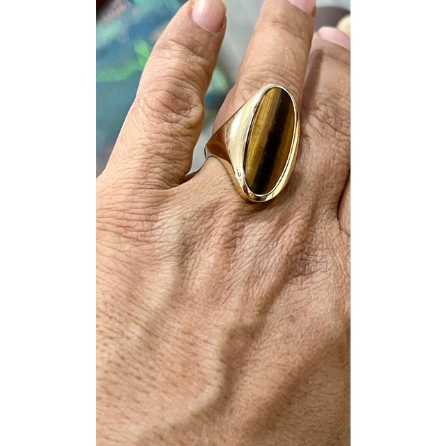 Large Oval Tiger's Eye Ring 14 Karat Yellow Gold 20 Grams For Sale - Image 11 of 18