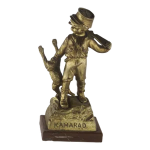 Early 20th Century Belle Époque French Gilt Bronze Sculpture of Boy Playing the Hunter Kamarad by Georges Flamand