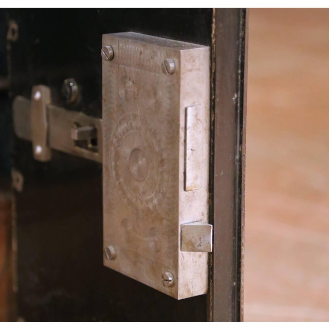 19th Century French Polished Cast Iron Safe With Key and Two-Letter Combination For Sale - Image 9 of 14