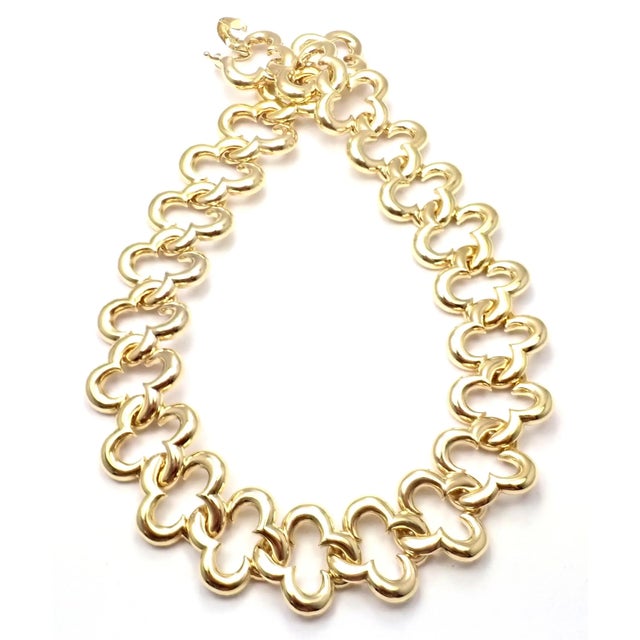 1990s 1990s Van Cleef & Arpels Large 24 Motifs Alhambra Yellow Gold Choker Necklace For Sale - Image 5 of 8