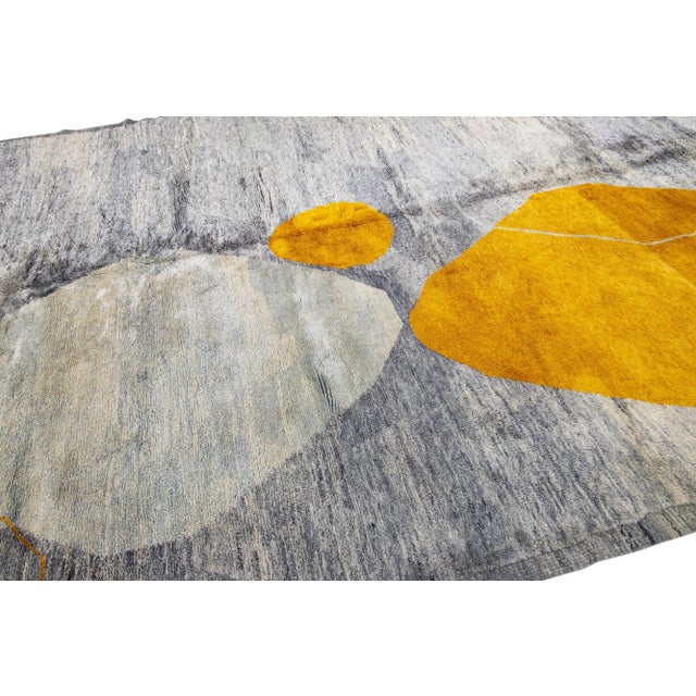 Textile Abstract Modern Moroccan Handmade Gray Wool Rug For Sale - Image 7 of 12