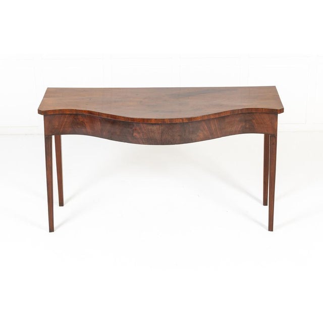 18th Century English Mahogany Serpentine Serving Table For Sale - Image 5 of 8