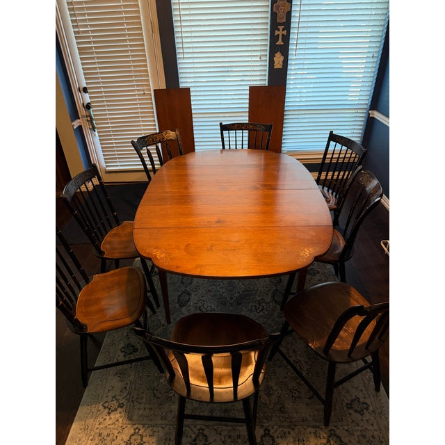 Chestnut 1970s L Hitchcock Cloverleaf Table and 8 Chairs and Two Leaves For Sale - Image 8 of 15