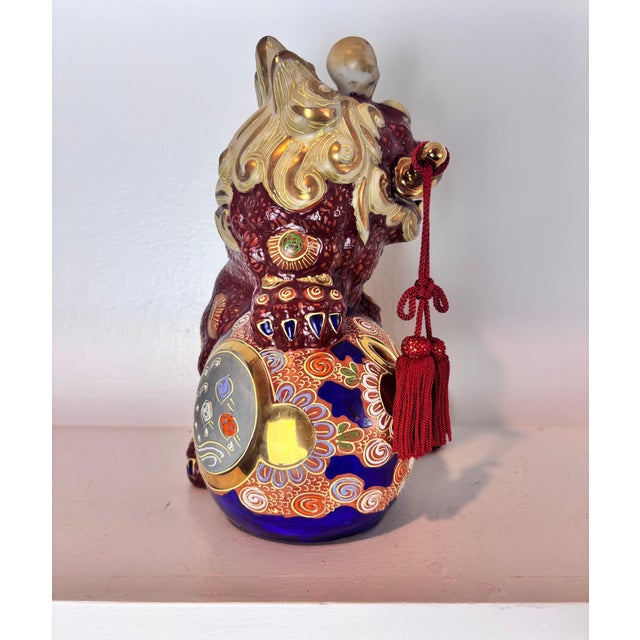 Ceramic Vintage Japanese Kutani Ware Foo Dog Guardian Lion Figurines, Pair, Mid-20th Century For Sale - Image 7 of 14