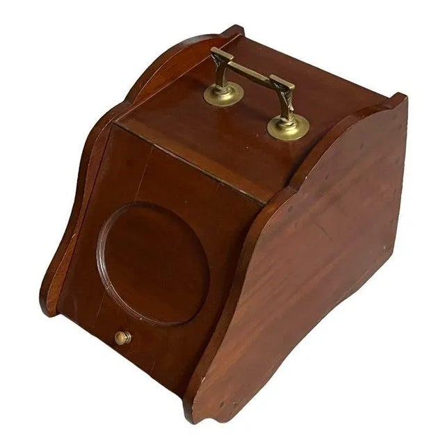 Antique Late 19th Century Mahogany & Brass Coal Scuttle Kindling Box For Sale In Raleigh - Image 6 of 6