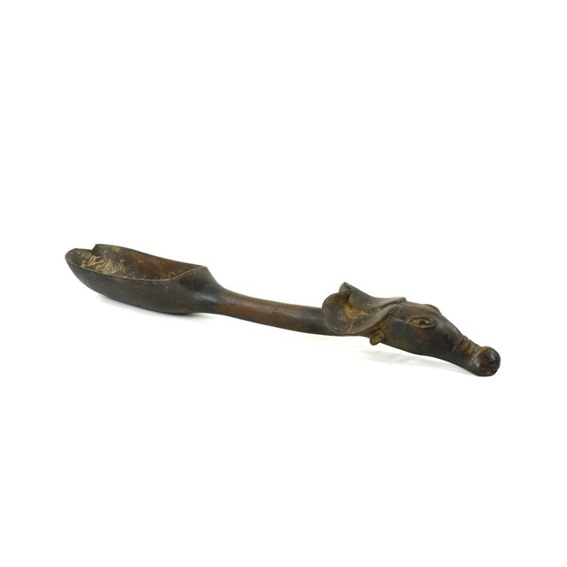 Early 20th Century Dan Figural Wunkirile Spoon with Buffalo Côte d'Ivoire For Sale - Image 4 of 6