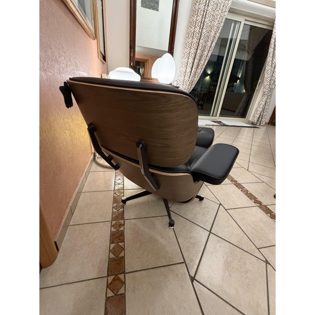 Set of Lounge Chair and Pouf in Leather, 1990s For Sale - Image 6 of 8