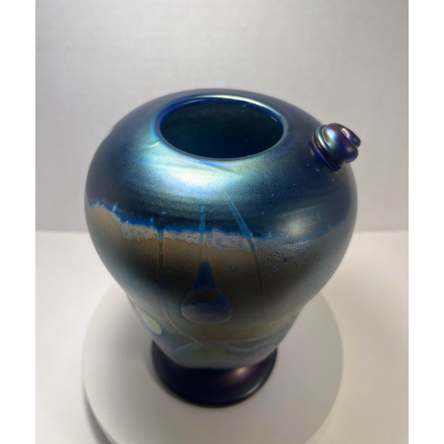 Contemporary 1988 Rick Hunter Iridescent Purple Art Glass Vase Signed Studio Glass 7.5”h For Sale - Image 3 of 9