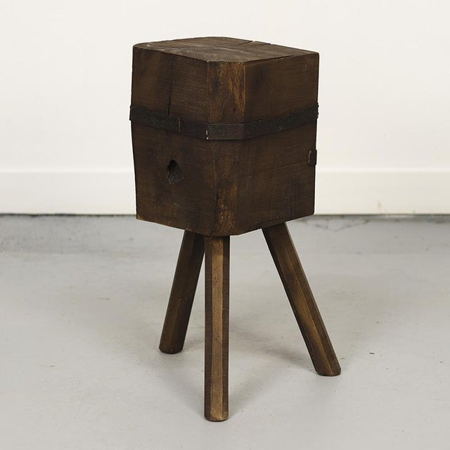 This primitive oak chopping block, once purely functional, has now become a strikingly stylish and characterful object. It...