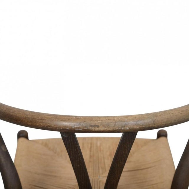 ChH4 Wishbone Chairs in Stained Oak by by Hans J. Wegner, 1990s, Set of 2 For Sale - Image 15 of 18