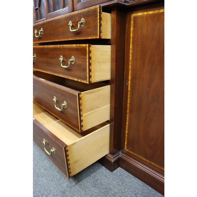Henkel Harris Virginia Galleries Genuine Mahogany Two-Piece Breakfront China Cabinet For Sale - Image 16 of 17