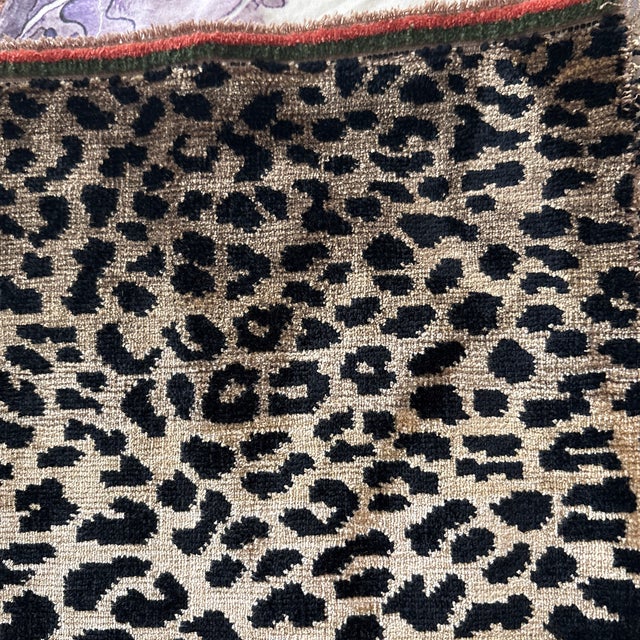 A beautiful piece of Clarence house leopard velvet. A very sturdy fabric great for Upholstery with ivory black, and a...