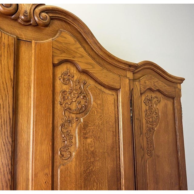 Vintage French Louis XVI Style Carved Oak 4-Door Wardrobe For Sale - Image 6 of 15