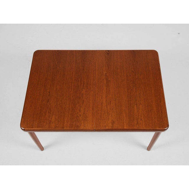 Wood Mid-Century Danish Extendable Dining Table in Teak with Rounded Corners and Butterfly Extension attributed to Johannes Andersen, 1960s For Sale - Image 7 of 13