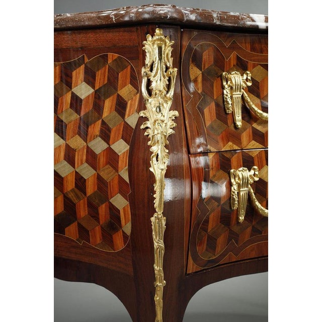 Louis XV Rosewood Veneer with Oeben Marquetry Chest of Drawers, 1760s For Sale - Image 11 of 18