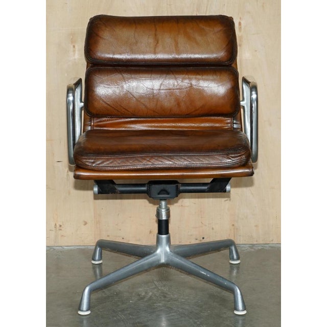 Chanel NYC Soft Pad Captain's Chair in Hand-Dyed Leather from Herman Miller, 1977 For Sale - Image 3 of 18