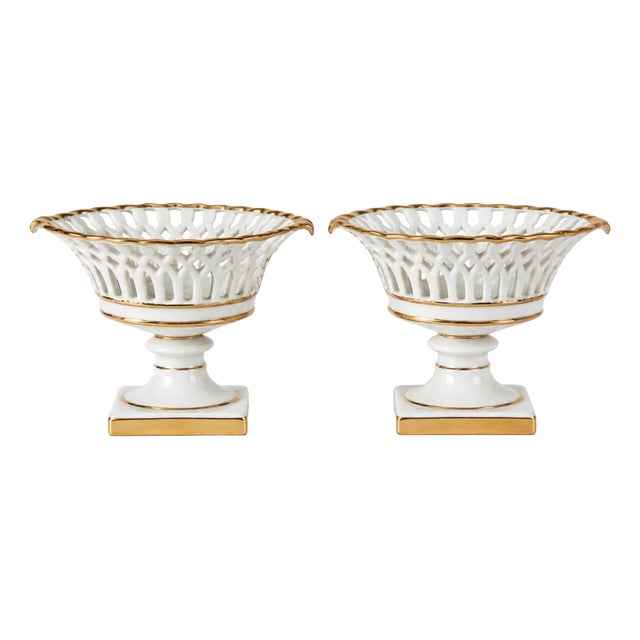 Porcelain Fruit Bowls, Set of 2 For Sale