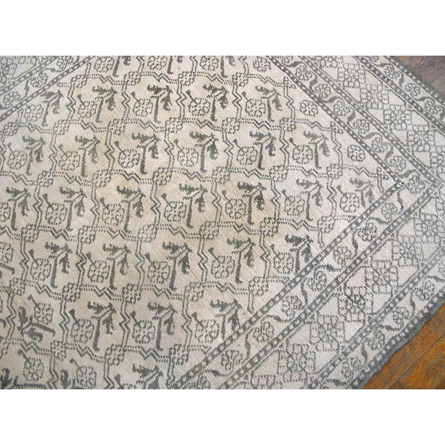 1920s White Gray Geometric Antique Agra Cotton Rug 4' 0"x 6' 7" Handknotted Carpet For Sale - Image 4 of 5