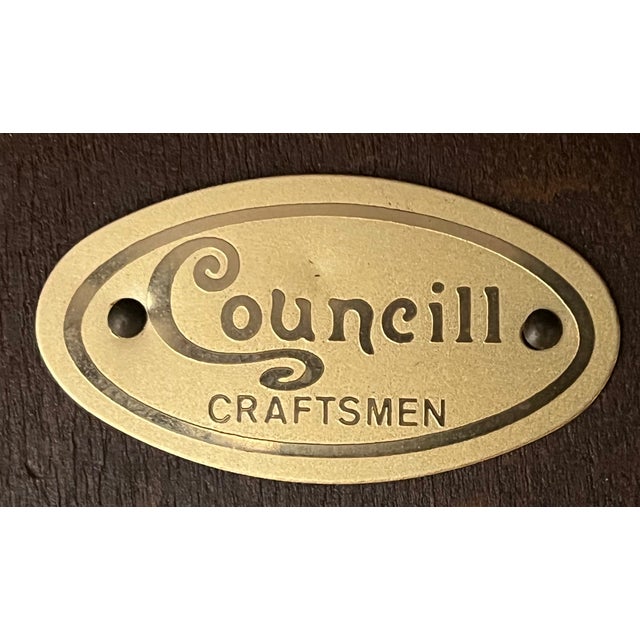 An adventure away from the ordinary. This sublime Georgian style coffee table adds sophistication to any decor. Has a...