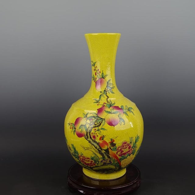 Early 20th Century Antique Chinese Ceramic Qing Dynasty Qianlong Marked Yellow Ground Crackle Glaze Porcelain Vase Hand Painted Longevity Peach Pattern For Sale - Image 5 of 6