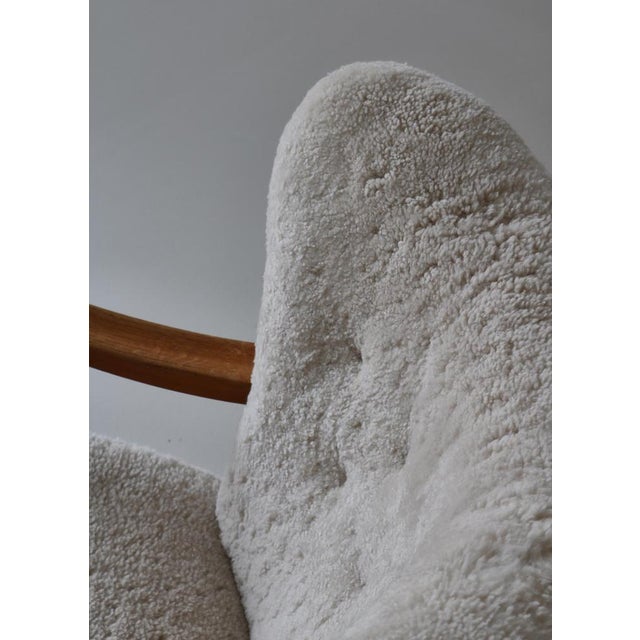 Danish Modern Lounge Chair in Oak and Sheepskin, Denmark, 1940s For Sale - Image 6 of 18