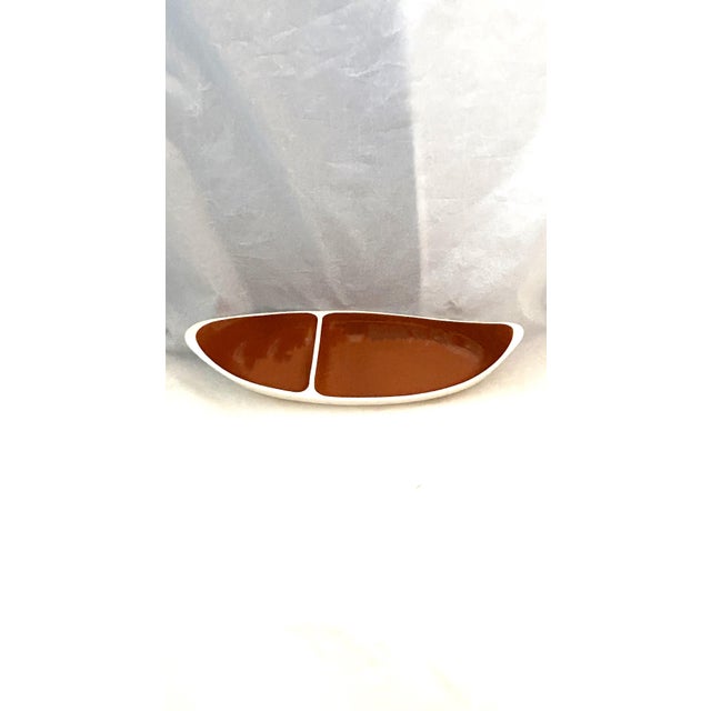 Ceramic Mid Century Modern Ceramic White & Rust Taylor Smith Boat Shaped Divided Bowl For Sale - Image 7 of 11