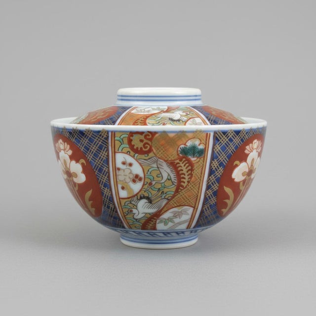 Red Japanese Imari Porcelain Covered Rice or Soup Bowl With Lid Set of 6 For Sale - Image 8 of 18