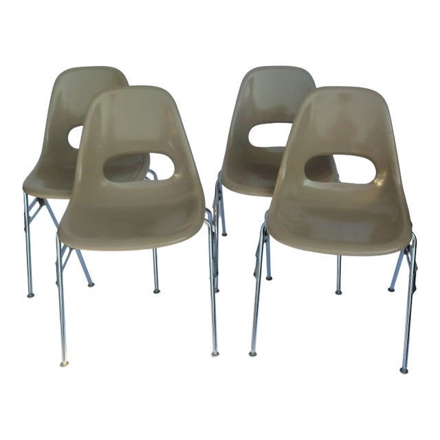 1980s Herman Miller-Style Fiberglass Shell Chairs- Set of 4 For Sale