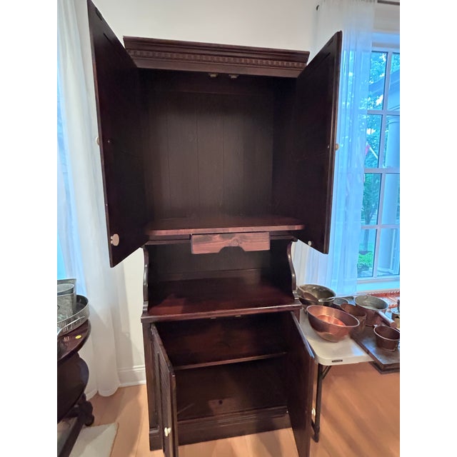 Groovy pull out shelf is a surprise on the top piece! Makes it easy to access what’s in there.