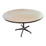 Vintage Mid Century Attributed to Herman Miller Round Dining Table For Sale