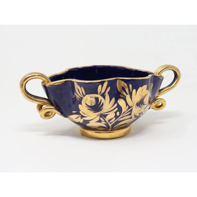 Vintage Italian Pottery Decorative Handled Bowl in Navy With Gold Decoration For Sale - Image 4 of 15