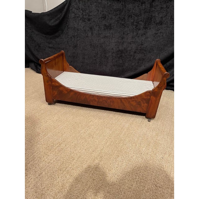 Antique Empire Mahogany Sleigh Dog Bed Chairish