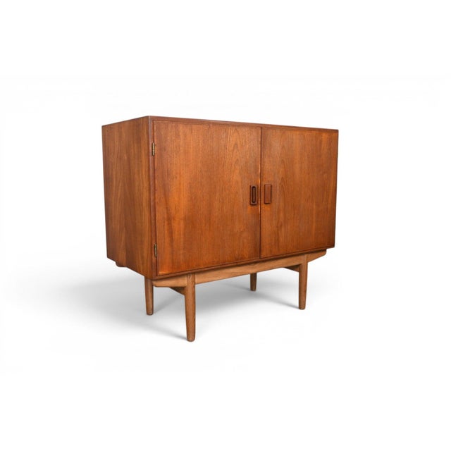 Mid-Century Modern Mid 20th Century Børge Mogensen Teak + Oak Cupboard / Credenza For Sale - Image 3 of 6
