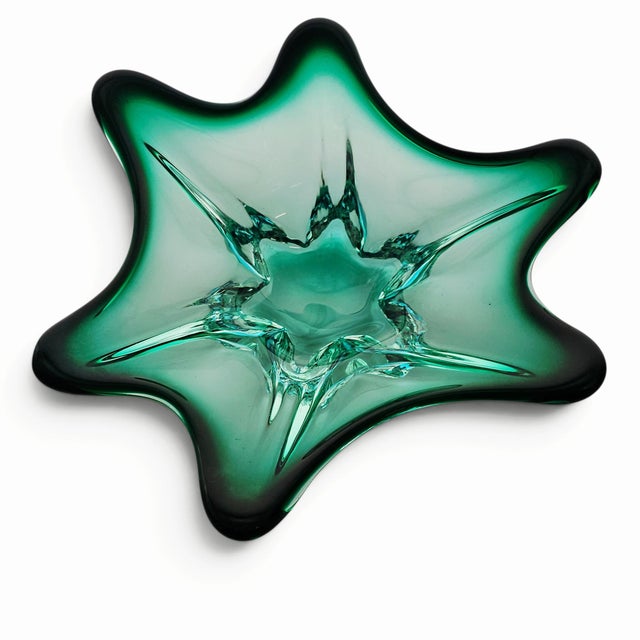 Mid 20th Century Murano Sommerso Emerald & Aquamarine Sculptural Star Art Glass Bowl 11.25" For Sale - Image 5 of 18