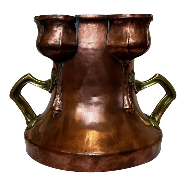 Beautiful Antique Dutch Copper Quatrefoil Cachepot Home Garden Planter With Brass Handles, Tulip Motif, Late 19th C For Sale