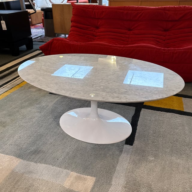 White Room & Board Eero Saarinen Style Tulip Coffee Table For Sale - Image 8 of 12