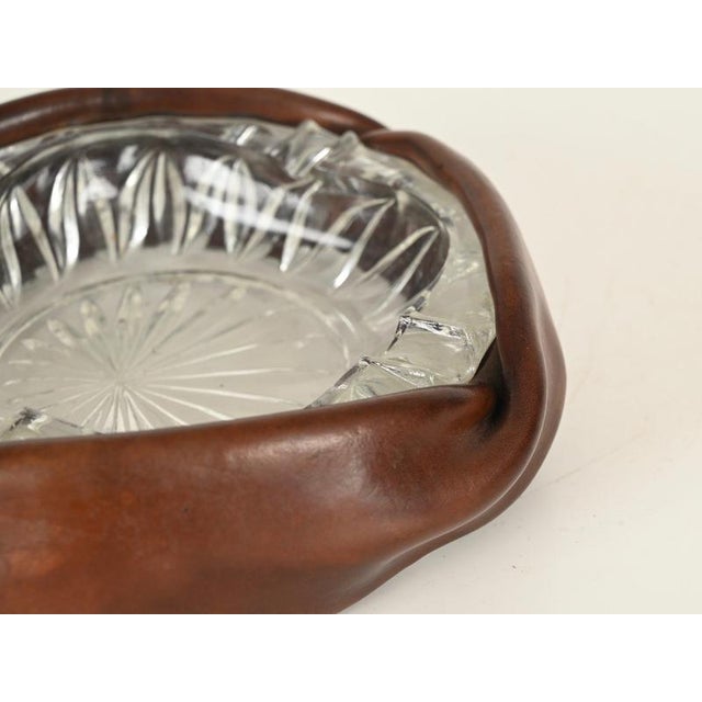 Curved Nova Ashtray in Brown Leather and Cut Crystal from Tecno, Italy, 1950s For Sale - Image 9 of 12