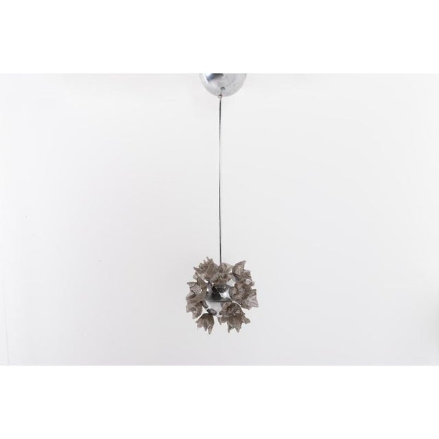 With a primary focus on crafting exquisite lighting fixtures Harco Loor connects form and function to create pieces that...