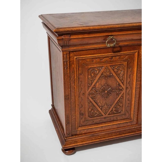 Antique Chest of Drawers in Oak For Sale - Image 6 of 14