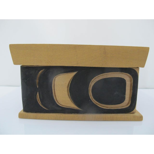 Nw Coast American Native Alaska Eagle Carved Bentwood Box With Lid For Sale In Portland, OR - Image 6 of 11