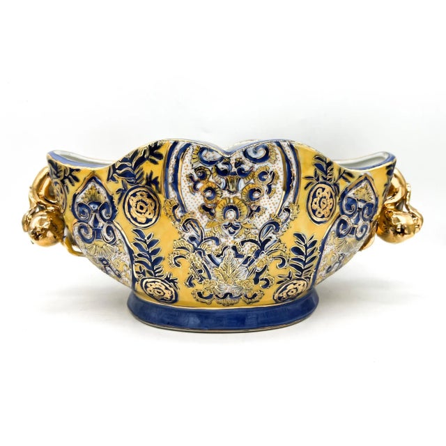 Ceramic Vintage Italian Majolica Centerpiece Bowl – Hand-Painted Blue, Yellow & Gilt With Pomegranate Handles – Baroque / Mediterranean Revival For Sale - Image 7 of 12
