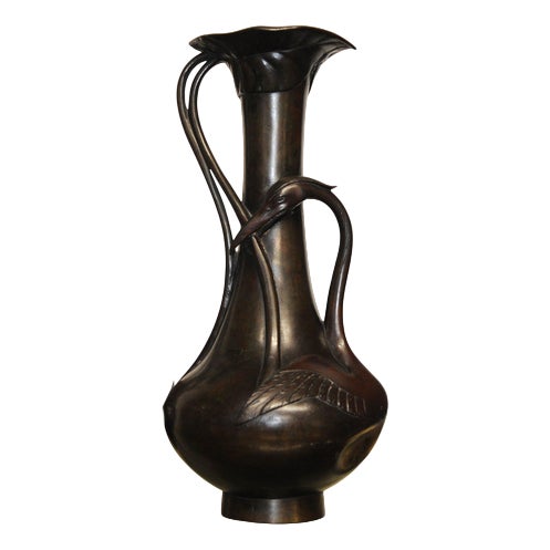 Japanese Meiji-Era Bronze Crane Vase, 1900 For Sale