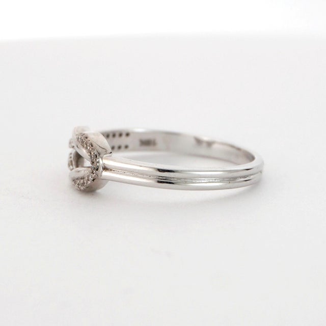 18k White Gold Knot Ring With Round White Diamonds Size 7 For Sale - Image 10 of 18