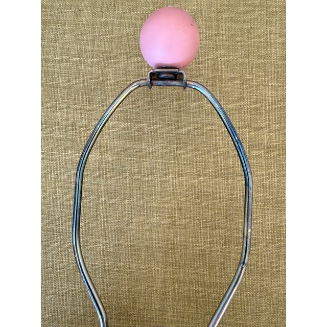 1980s Postmodern Art Deco Revival Ceramic Rose "Donut" Table Lamp by Harris Lamps For Sale In Miami - Image 6 of 12