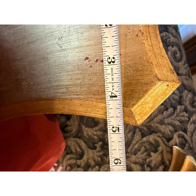 Vintage Italian Neoclassical Gilt Wood Wall Bracket For Sale In New York - Image 6 of 9