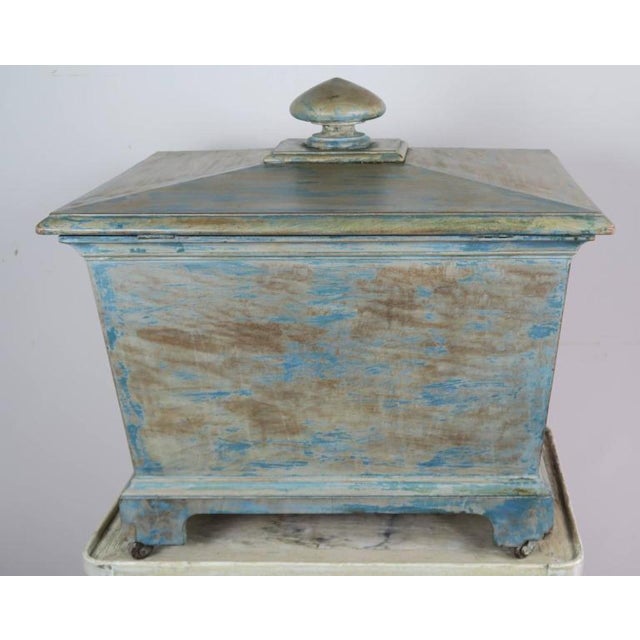 English 19th Century English Painted Wine Cooler For Sale - Image 3 of 9
