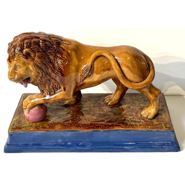 Rare Pair of Ralph Wood Staffordshire Medici Lions in Pink and Blue Bases For Sale - Image 10 of 12