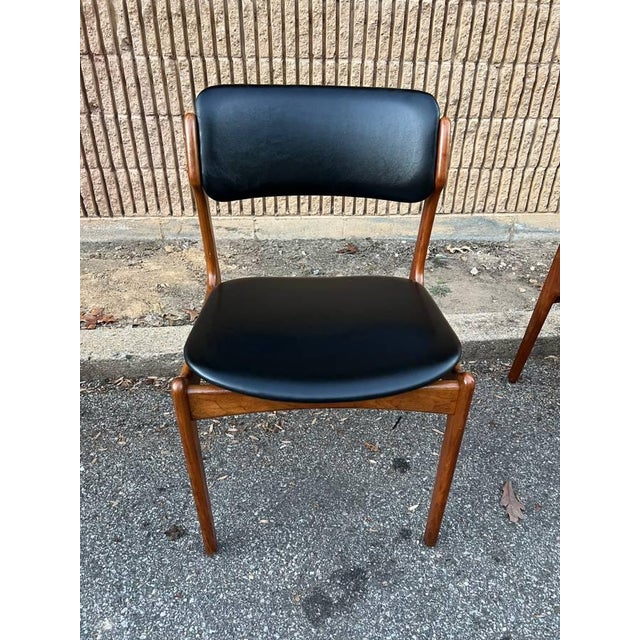 Set of Eight Erik Buch MidCentury Modern Teak Black Vinyl Dining