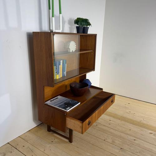 Mid-Century Scandinavian Teak Bookcase with Glass Doors For Sale - Image 5 of 13